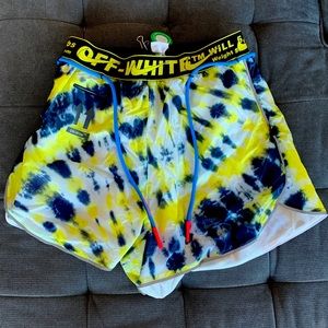 BRAND NEW Off-White Black and yellow shorts.